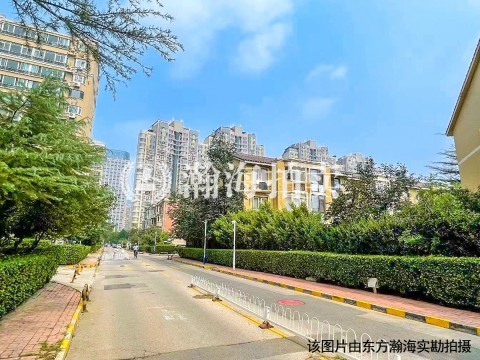 百合园34号楼E室（别墅）