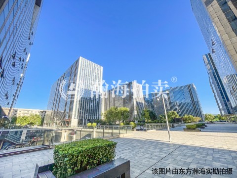 航城广场8号楼822室