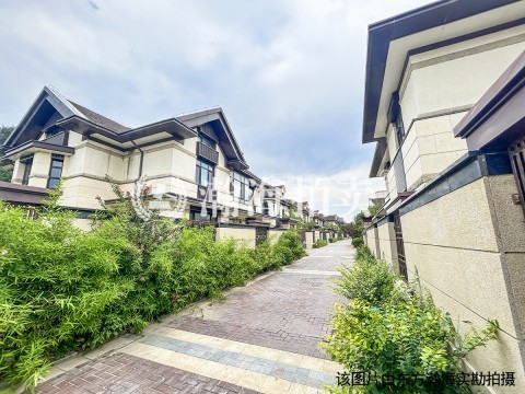 天鸿颐景别墅10号楼01室（独栋别墅）