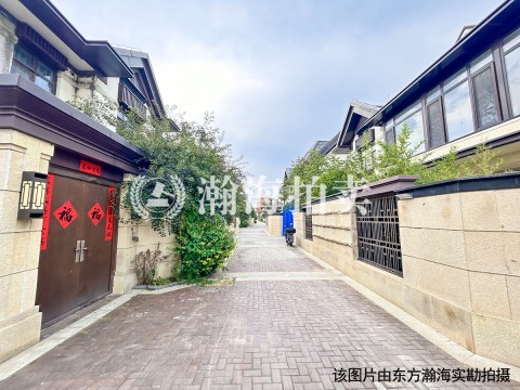 天鸿颐景别墅18号楼01室（独栋别墅）