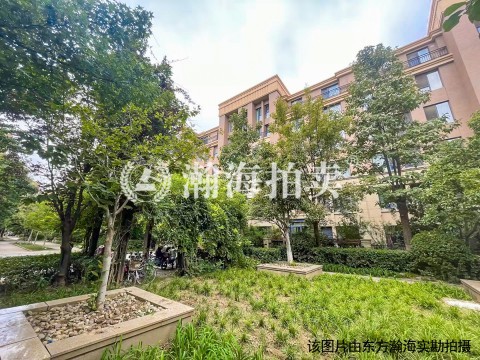 金地仰山东区5号楼3单元402室