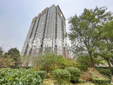 瑞丽江畔北区1号楼0302室