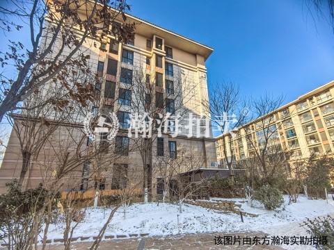 朝北8080 9号楼701室