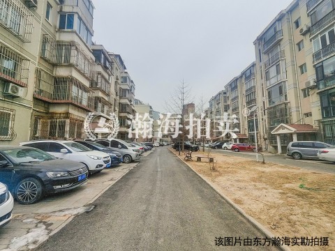 郁花园二里13号楼3单元302室