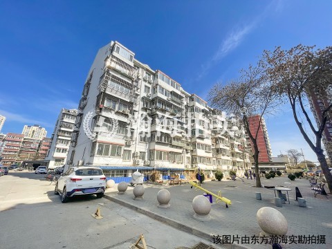 看丹苑1号楼1单元402室