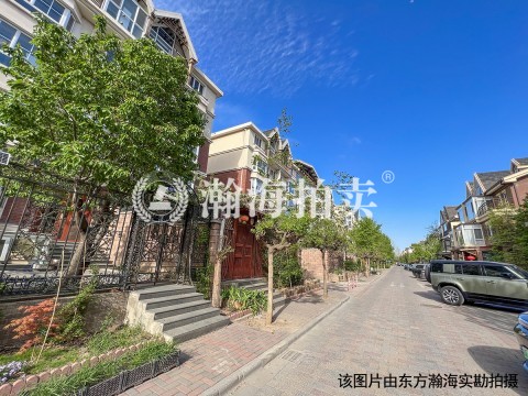鸿华家园41号楼2单元202室