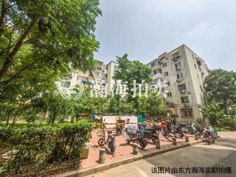 康泽园16号楼401室