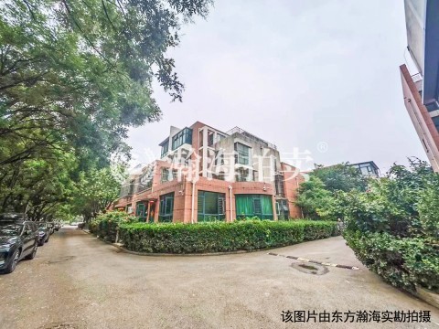 月桂庄园8号楼3单元401室