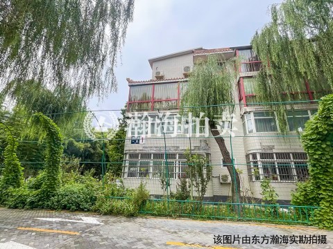 龙脉温泉80号楼B1室