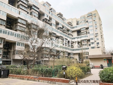 西宏苑4号楼4单元201室