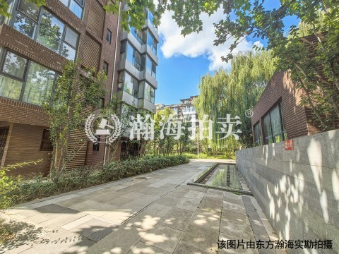 玺萌公馆12号楼4单元502室