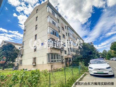 王府温馨公寓15号楼3单元401室
