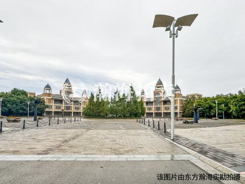 天地美墅四区319号楼01室