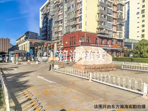 皓月园1号楼6单元601室（复式）