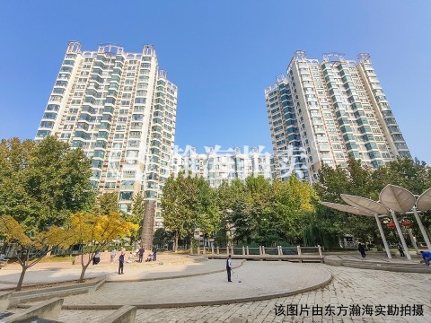 珠江峰景13号楼102室