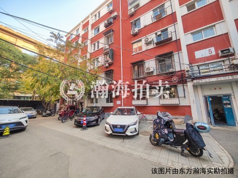 西草市东街甲34号院8号楼1单元203室