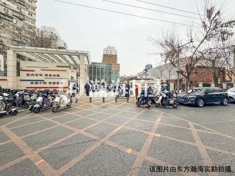 芳群园三区15号楼1418室