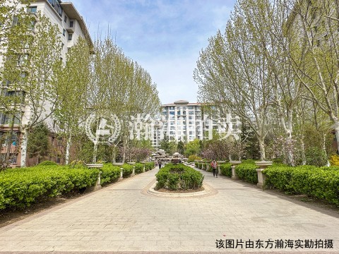 润枫领尚30号楼负1层004号车位