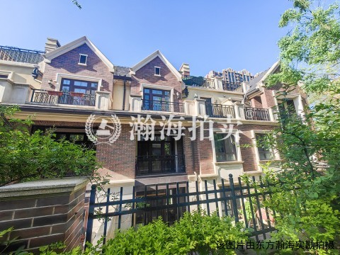 润泽庄园111号楼01号及02号双拼别墅