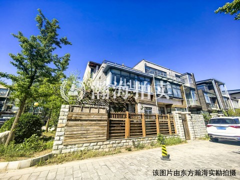 果岭小镇16号楼3单元501室