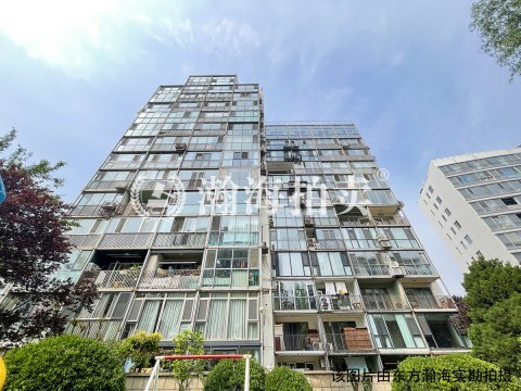 郦城二区18号楼3单元302室（带1个车位）