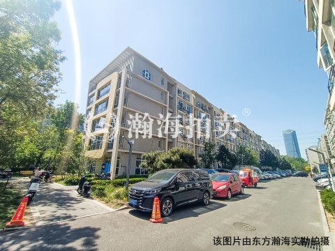 澜花语岸7号楼562室