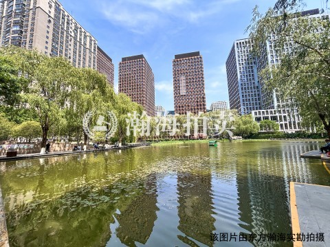 万国城MOMA9号楼1705室