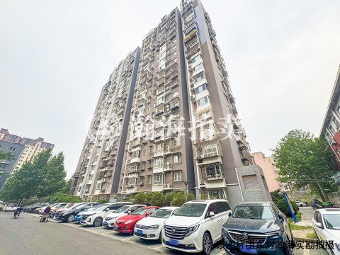 横一条甲18号院4号楼2单元704室