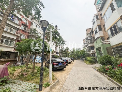 清秀阁2号楼2单元303室