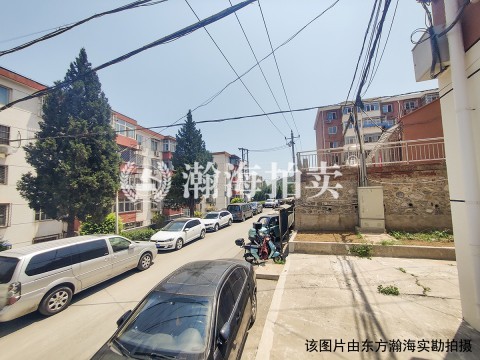 桃园小区8号楼5单元302室