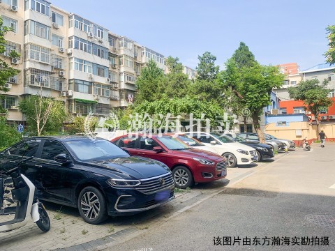 团结湖北三条2号楼2单元204室