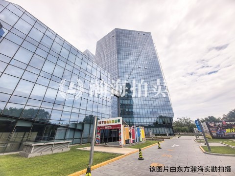 融科创意中心4号楼负3层3043、3044号等（6个车位分拍）