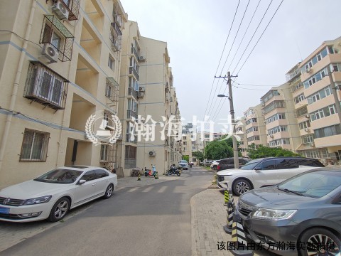 宝盛里4号楼105室