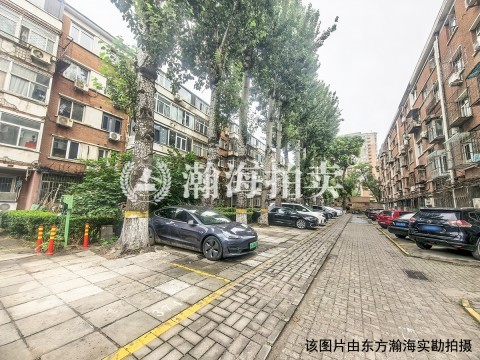 中关村街道68号北侧平房第三排25-30号