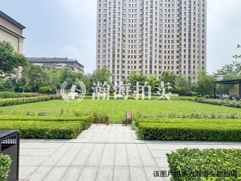 中骏西山天璟5号楼1702室（50%份额）