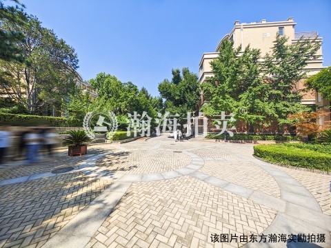 天地美墅二区138号楼02室