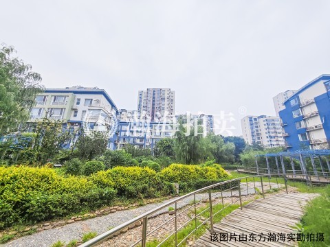 蓝调沙龙东区13号楼522室
