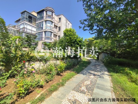 果岭小镇13号楼2单元402室