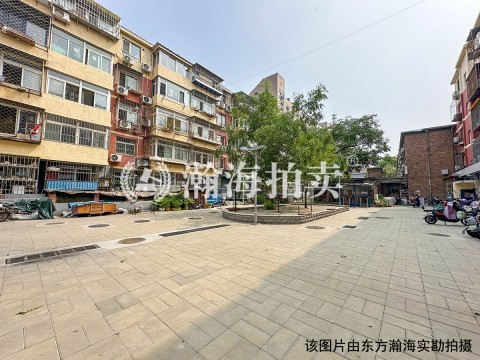 建功东里7号楼5单元1-102室
