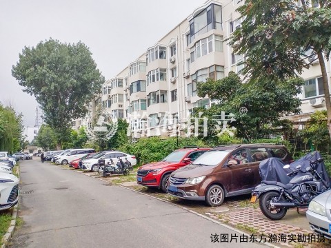 蓬莱公寓东区42号楼B单元B4室