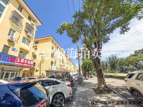 南华街小区11号楼4-502室