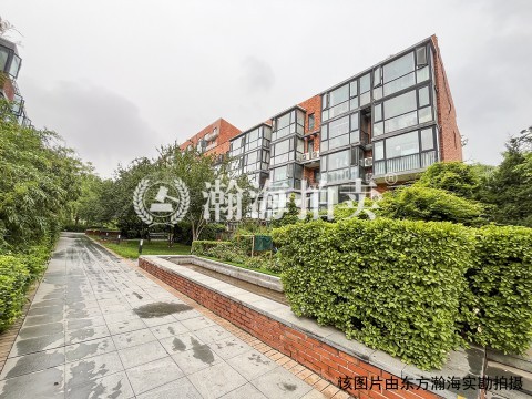 金地格林小镇109号楼5单元302室