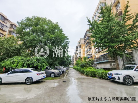 新悦家园11号楼1单元402室