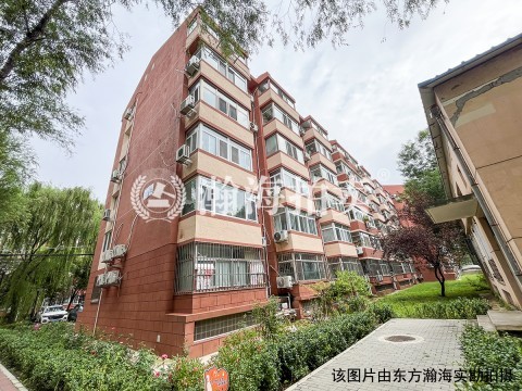 慧华苑15号楼1单元501室（复式）
