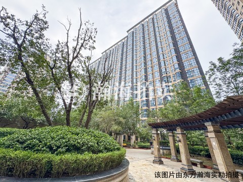 合生世界村10号楼103室