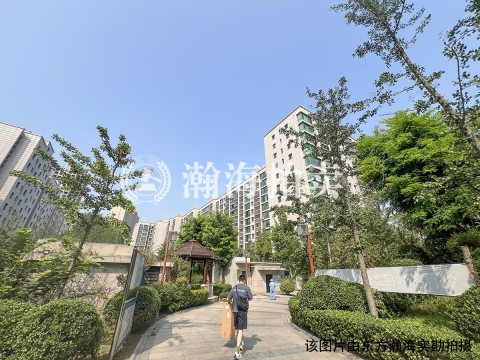 江南山水1号楼7单元105室