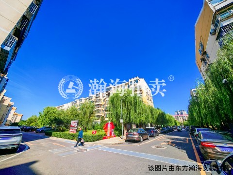 裕龙六区23号楼3单元402室