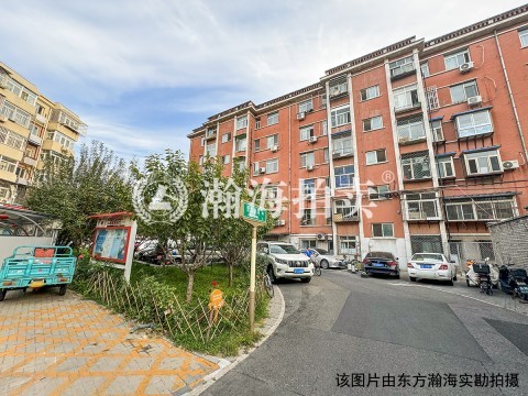 红土店南里1号楼1单元204室
