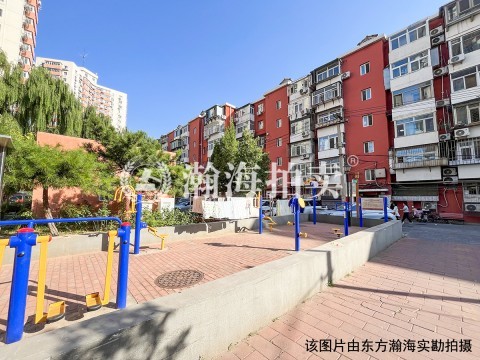 知春东里4号楼9单元402室