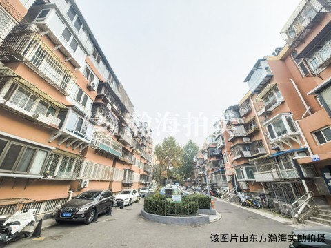 新街口西里三区10号楼4单元303室